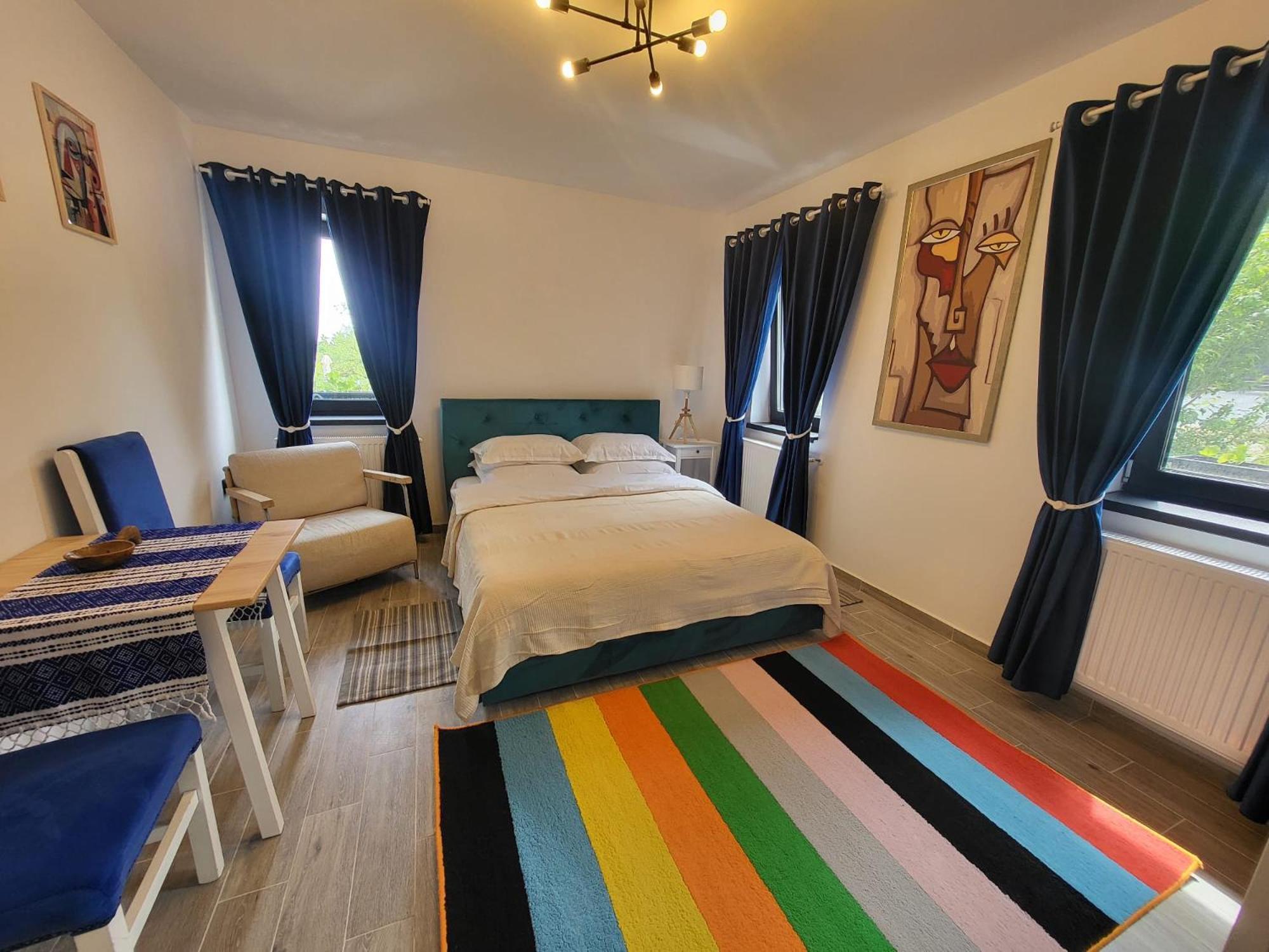 Pensiunea Casa Dacilor Podeni Buitenkant foto